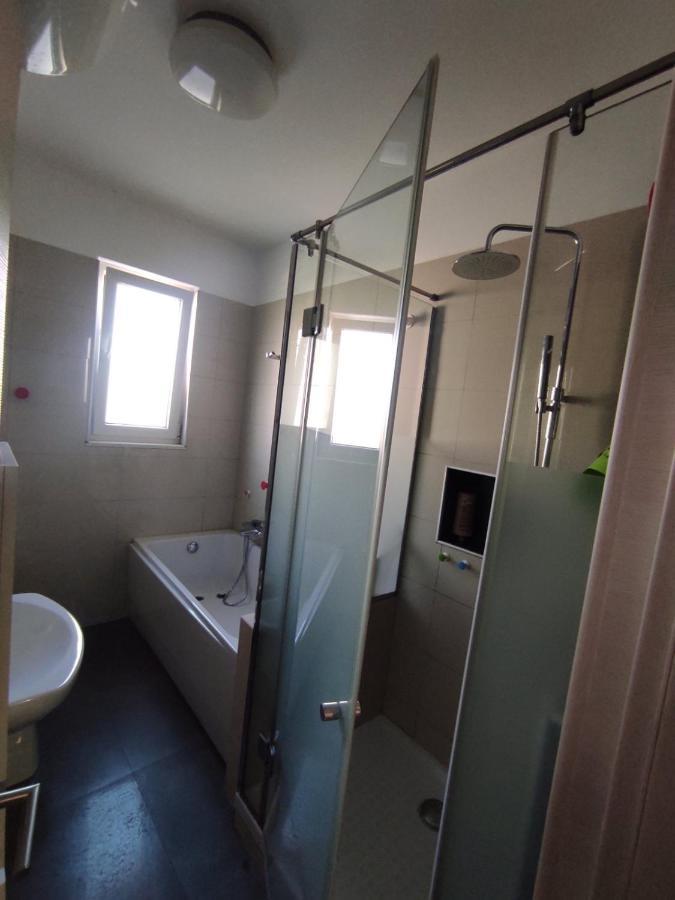Odris Myslym Shyri Apartament Tirana